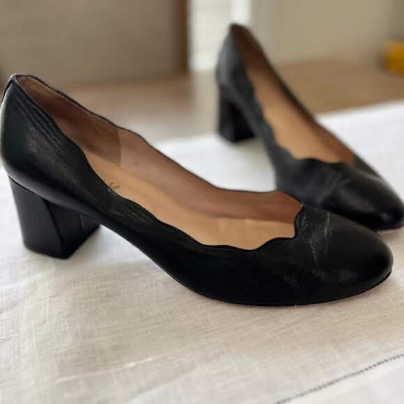 French Sole FS/NY Black Scallop Leather Pump Wave Mid Block Heel Size 10.5  $225 - Picture 1 of 8